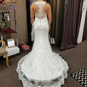 Wedding dress
